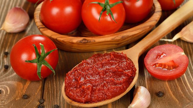 أشهر دلالات تفسير حلم صلصة الطماطم في المنام 