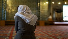 صلاة الفتاة العزباء