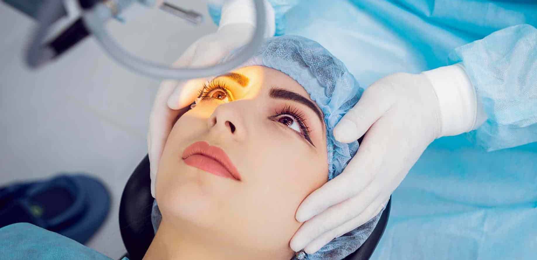 operation on eye cataract surgery e1547032979785 - موقع رموش