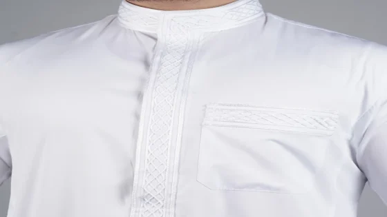 الثوب الأبيض في المنام
