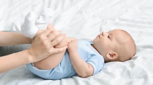 إمساك الرضيع