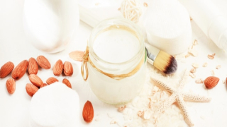 قناع الحليب للبشرة