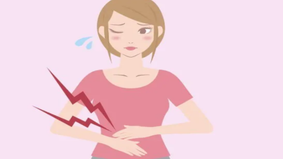 نزول الدم قبل الدورة الشهرية.png1