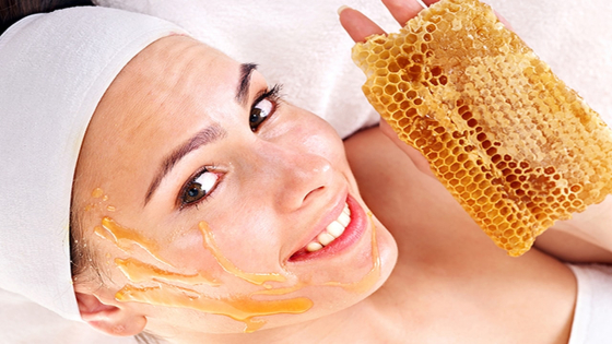 فوائد العسل لجمال البشرة