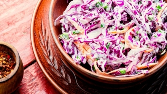 الفرق بين الملفوف الأحمر والملفوف الأبيض