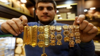 تفسير حلم العثور على ذهب مدفون