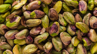 فوائد زيت الفستق