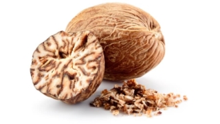 فوائد زيت جوزة الطيب