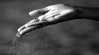 القيء في المنام