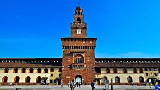 مدينة ميلانو قلعة سفورزيسكو