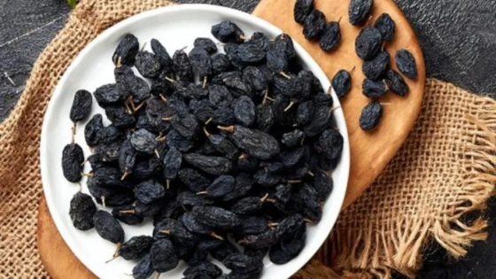 ما هي فوائد الزبيب وما هو الزبيب؟