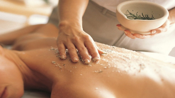 علاج الجلد لتقشير الجسم