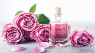 فوائد ماء الورد