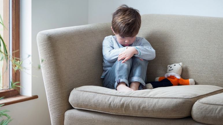 ما هي أعراض الاكتئاب عند الأطفال؟