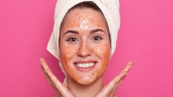 أقنعة الزعفران