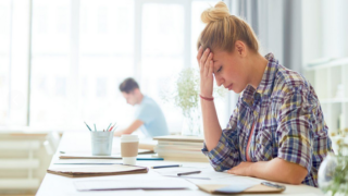 نقص فيتامين ب 12