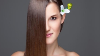 افضل طريقة تجعل الشعر ذات ريحة طيبة