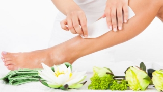 إزالة الشعر بالشمع