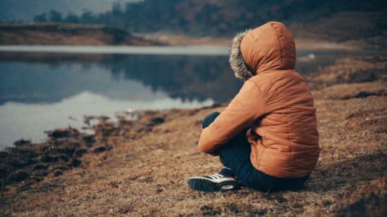 الشعور بالوحدة