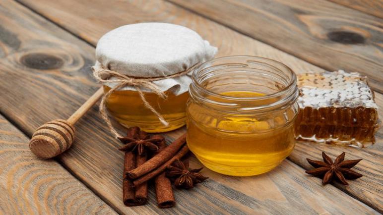 خصائص العسل والقرفة لفقدان الوزن