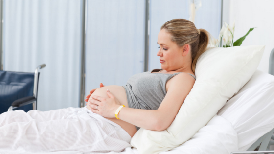 سلس البول بعد الولادة