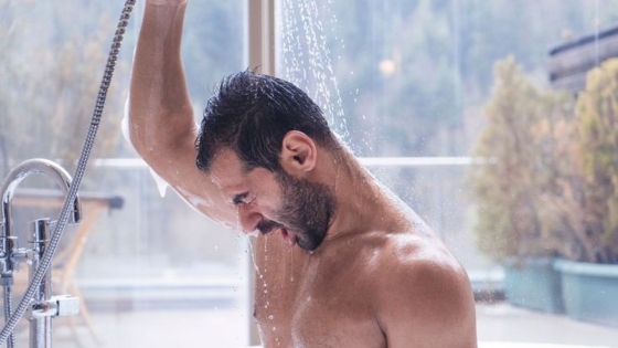 الأستحمام بالماء البارد