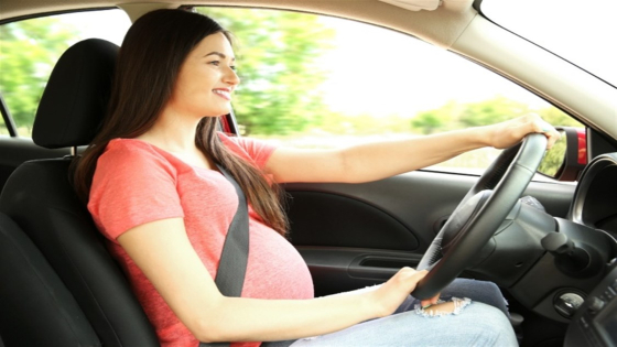 القيادة أثناء الحمل