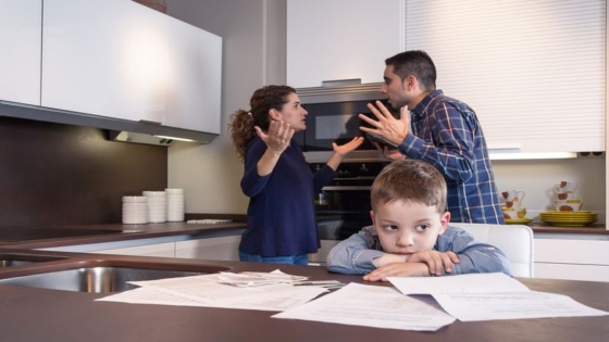 فصل غرفة الطفل