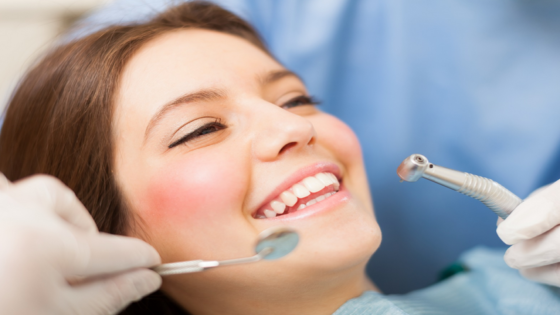 فوائد تحجيم الأسنان