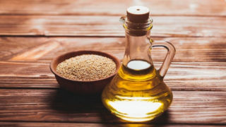 فوائد زيت السمسم