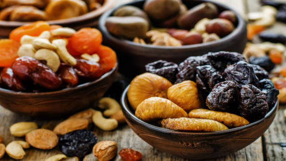 الفاكهة المجففة