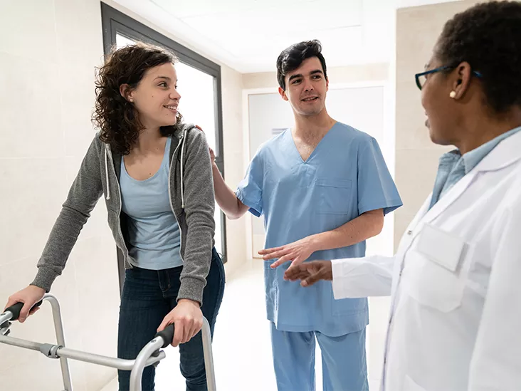 Female Walker Doctors 732x549 thumbnail - موقع رموش