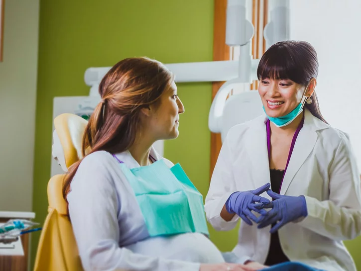 الهرمونات الجنسية في صحة أسنان المرأة صحة أسنان المرأة