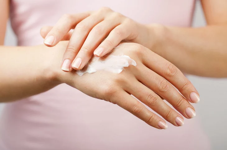 تفتيح بشرة اليدين بالجلسرين