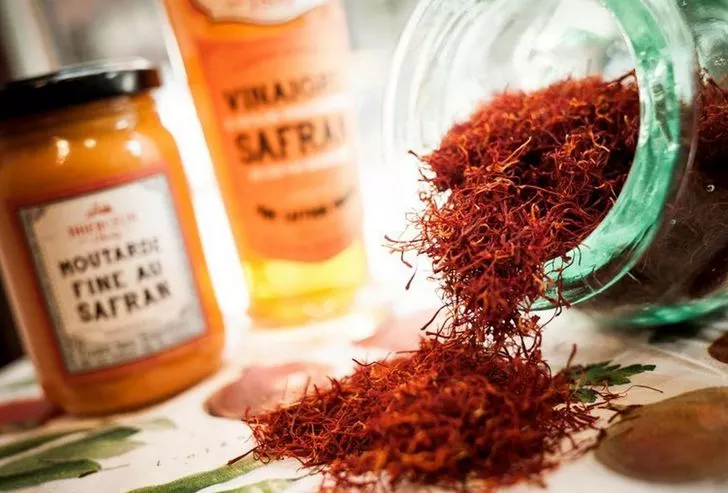 العسل والزعفران