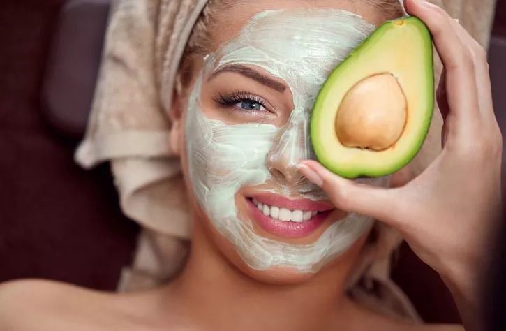 قناع الأفوكادو لتقوية و تنعيم الشعر قناع الأفوكادو